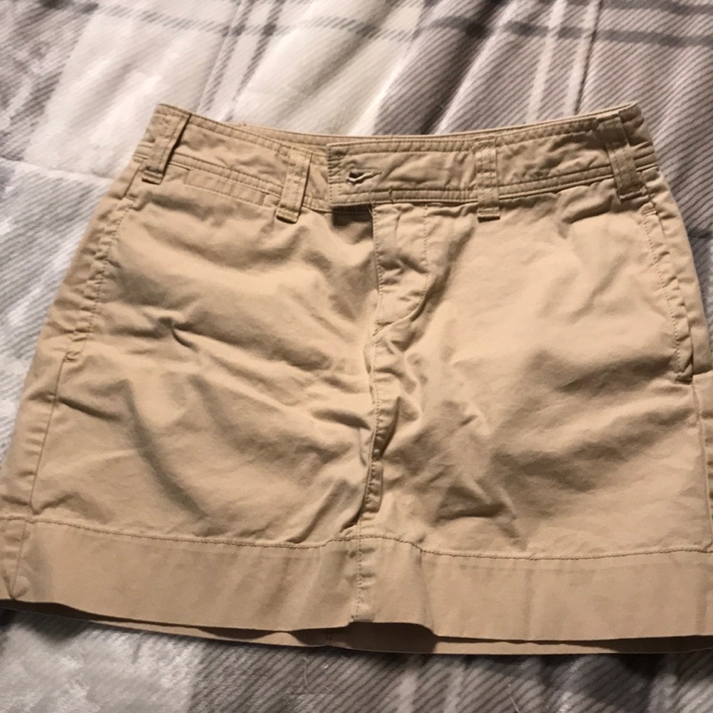 Gap khaki skirt